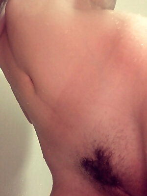 5'2 but I'll [f]ite you m8